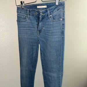 Levi 711 Skinny Size 26